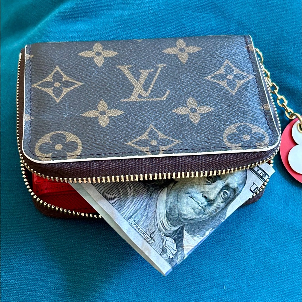 NWOT Louis Vuitton Monogram zippy coin purse flower edition - Picture 2 of 7